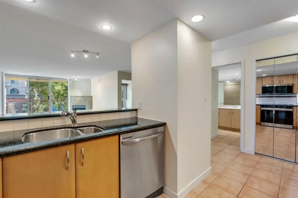 1108 6 Avenue SW, #206