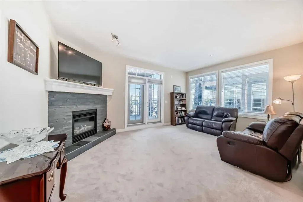 1005A Westmount Drive, #115