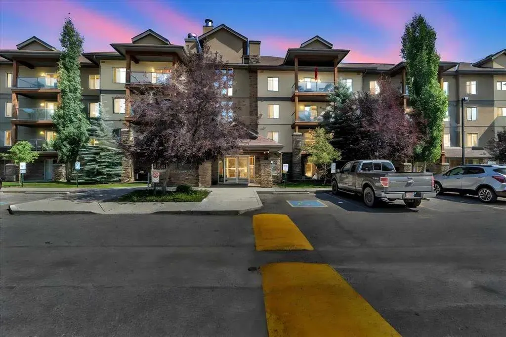 92 Crystal Shores Road, #2110