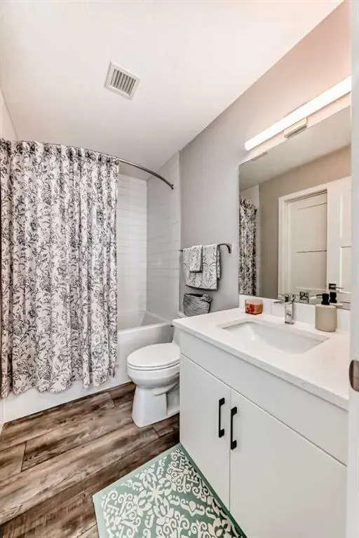 8355 19 Avenue SW, #210