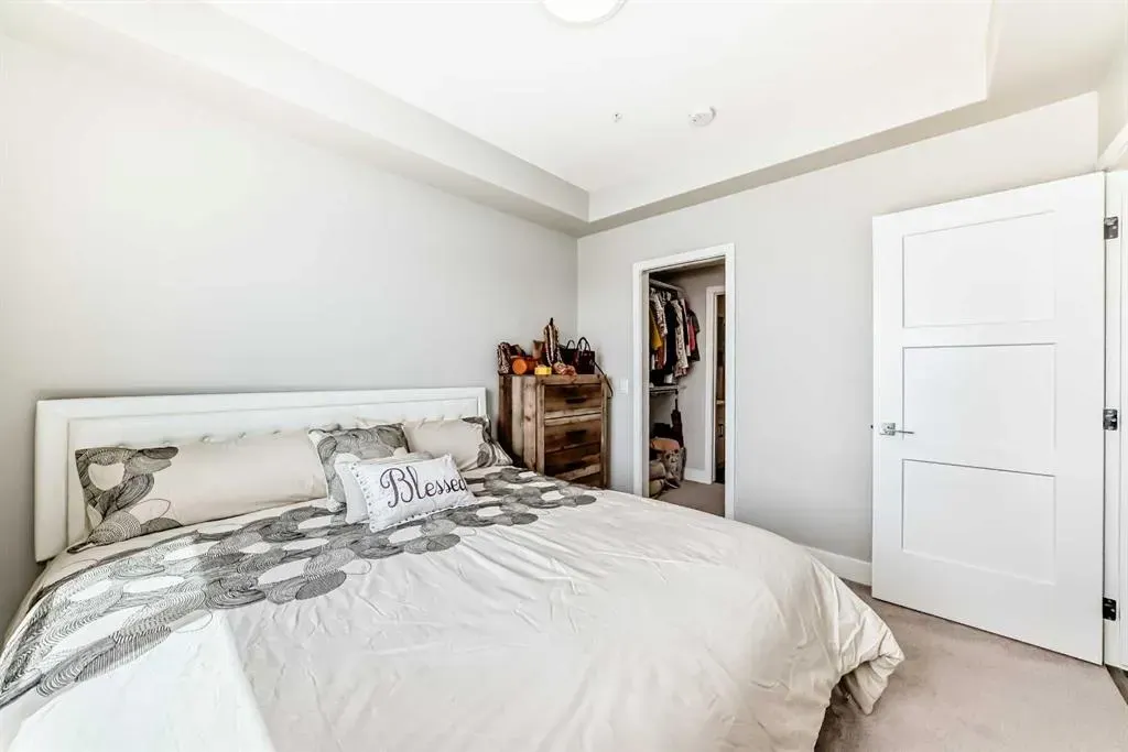 8355 19 Avenue SW, #210