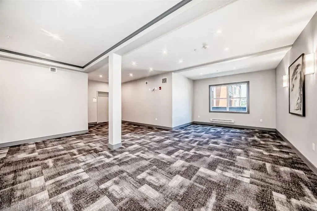 8355 19 Avenue SW, #210
