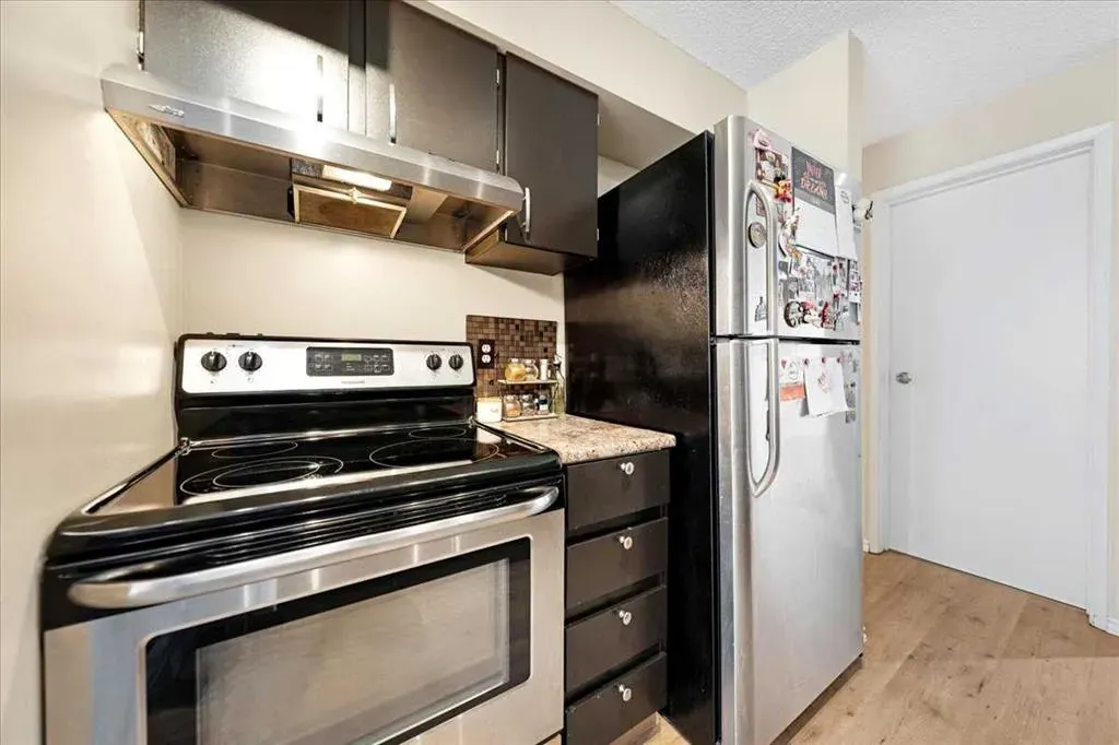 630 57 Avenue SW, #206