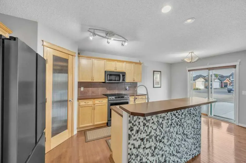 283 Taralake Landing NE