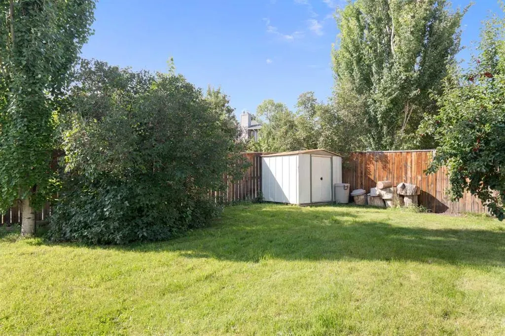 136 Sunvista Close SE