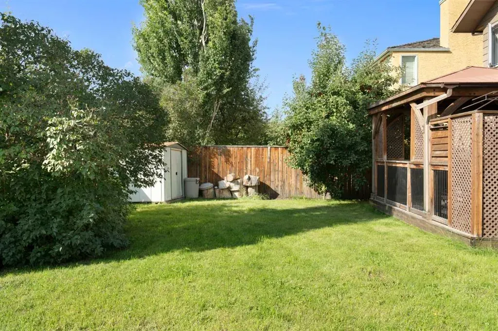 136 Sunvista Close SE