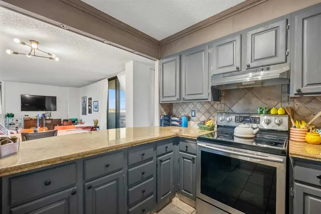 1334 13 Avenue SW, #405