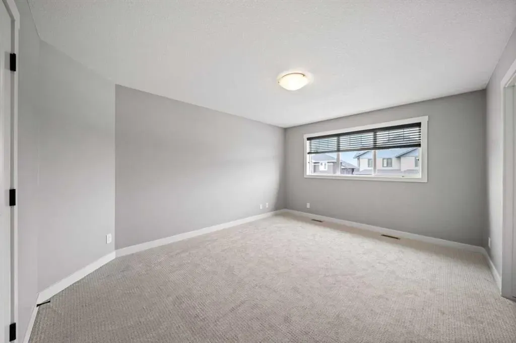 85 Turner Crescent