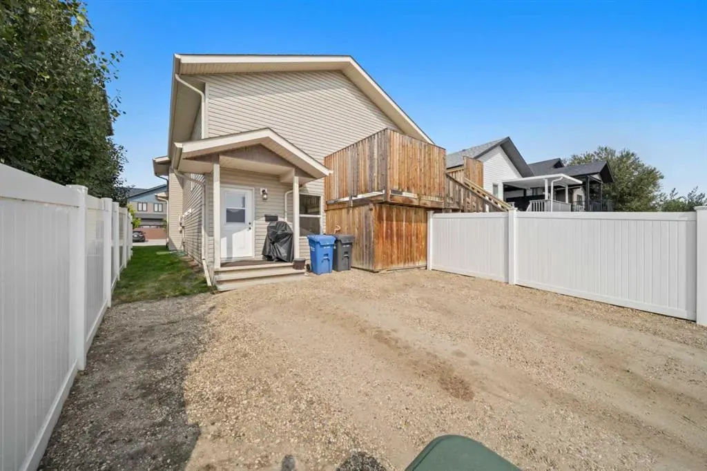 85 Turner Crescent