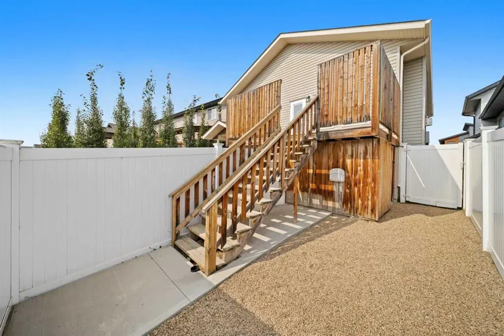85 Turner Crescent