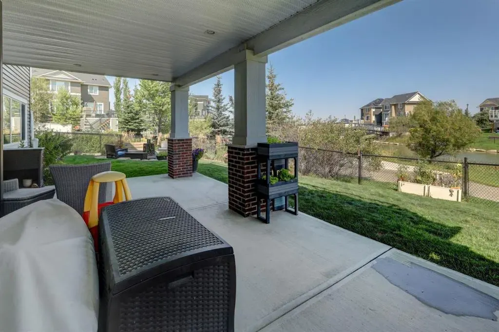 198 Bayview Circle SW