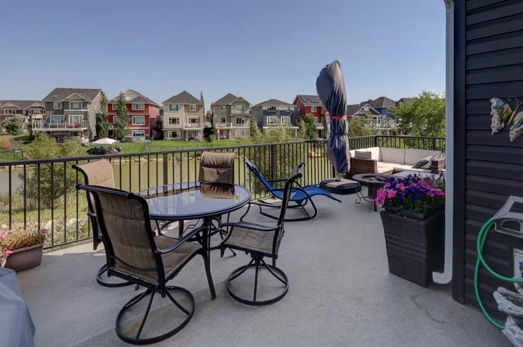198 Bayview Circle SW