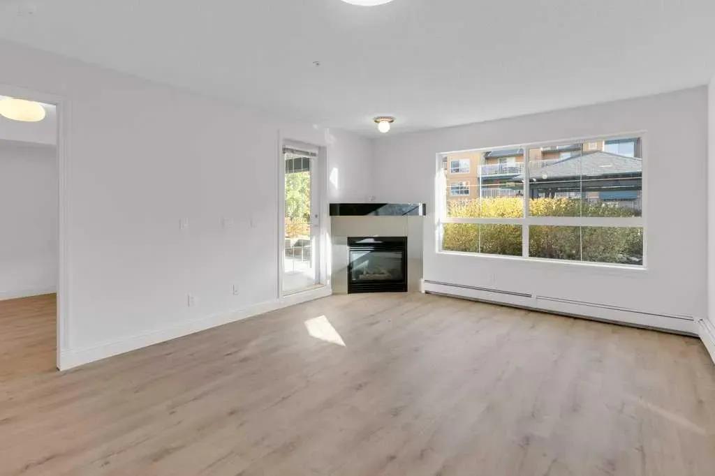 30 Richard Court SW, #140