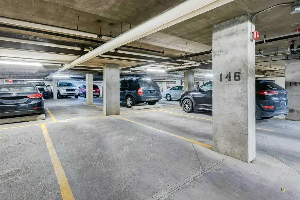30 Richard Court SW, #140
