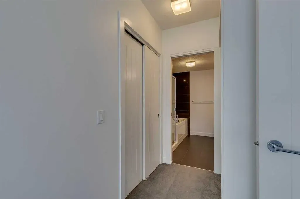 25 Aspenmont Heights SW, #107