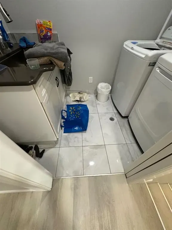 7702 Devonshire Lane