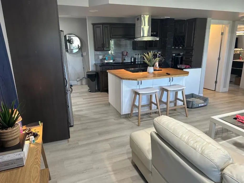 7702 Devonshire Lane