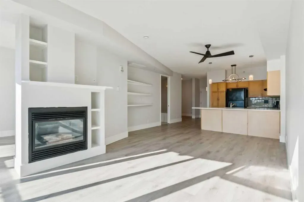 205 Riverfront Avenue SW, #406
