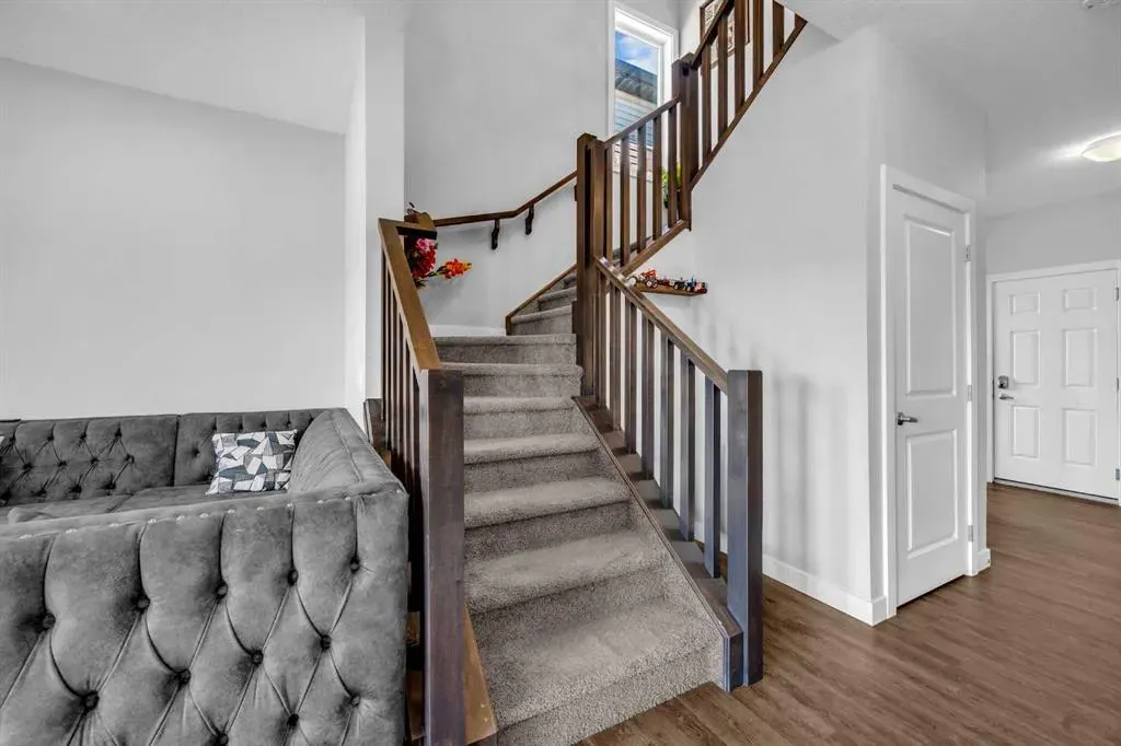 156 Cornerbrook Common NE