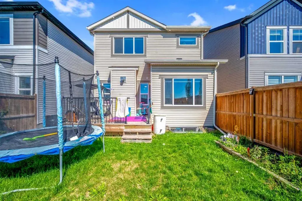 156 Cornerbrook Common NE