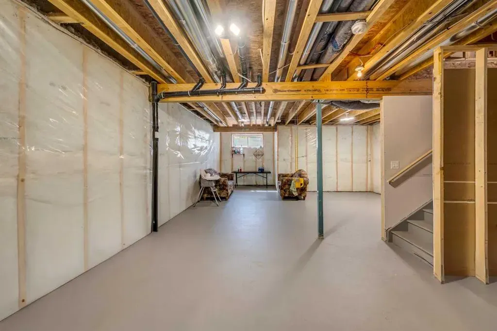 156 Cornerbrook Common NE