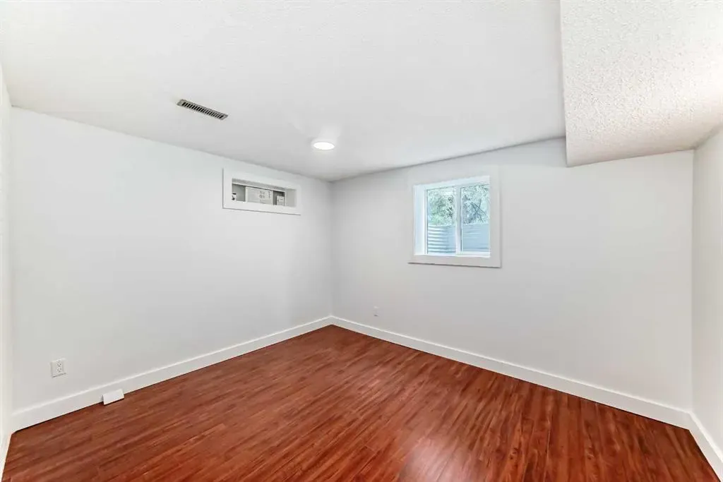 523 Cantrell Drive SW