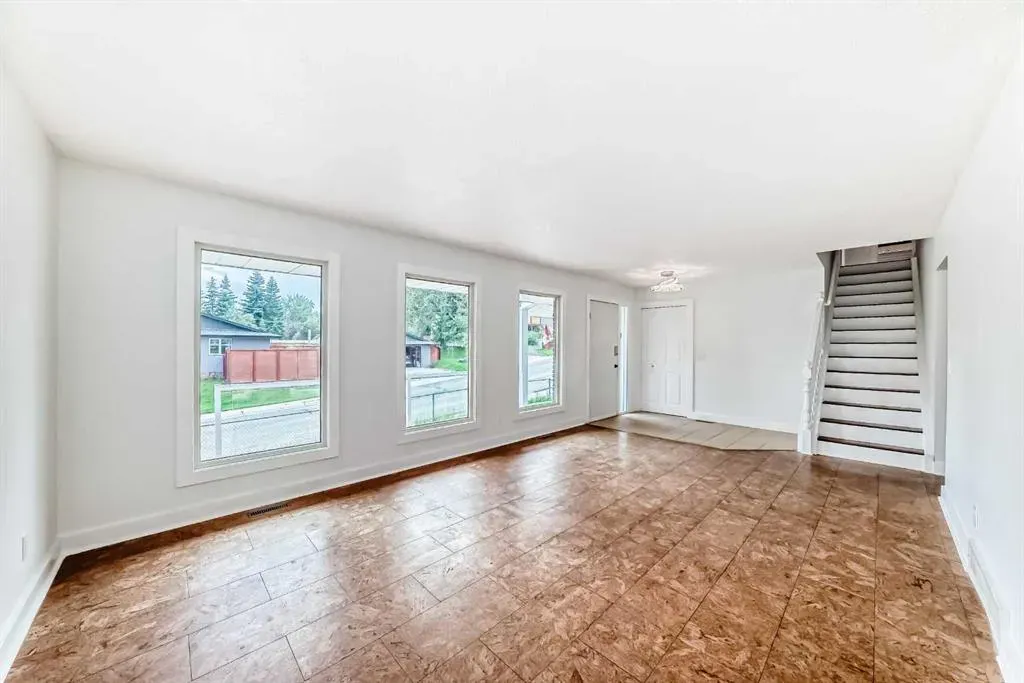 523 Cantrell Drive SW