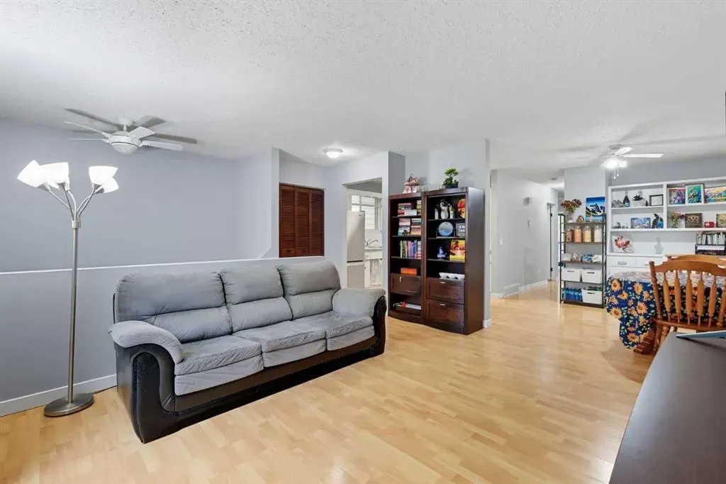 1137 Berkley Drive NW
