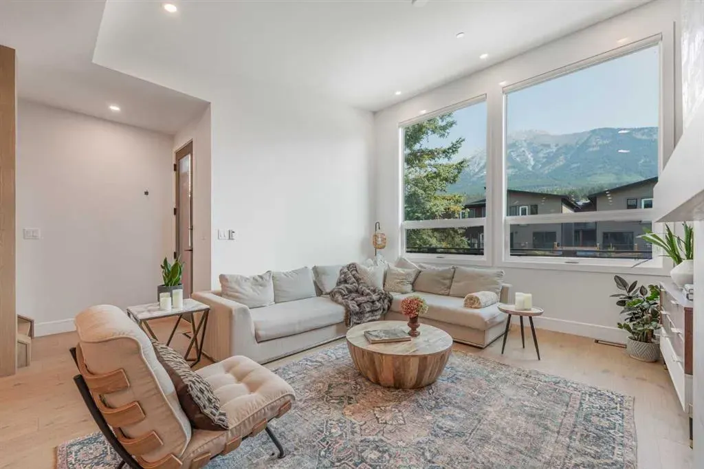 1405 1st Avenue, #3