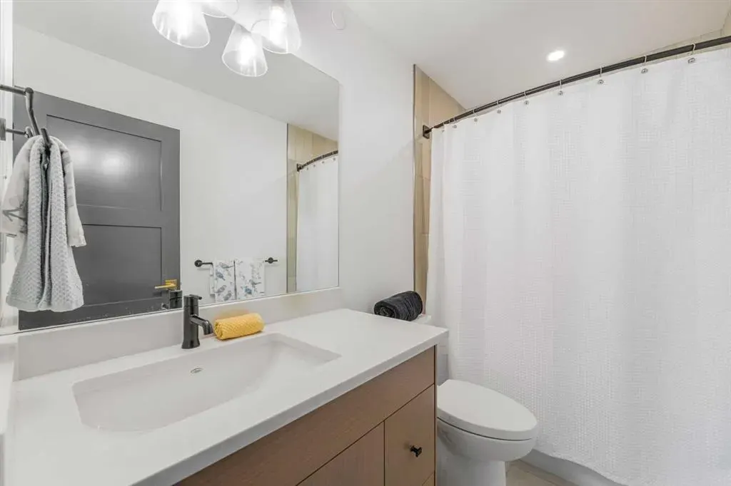 1405 1st Avenue, #3