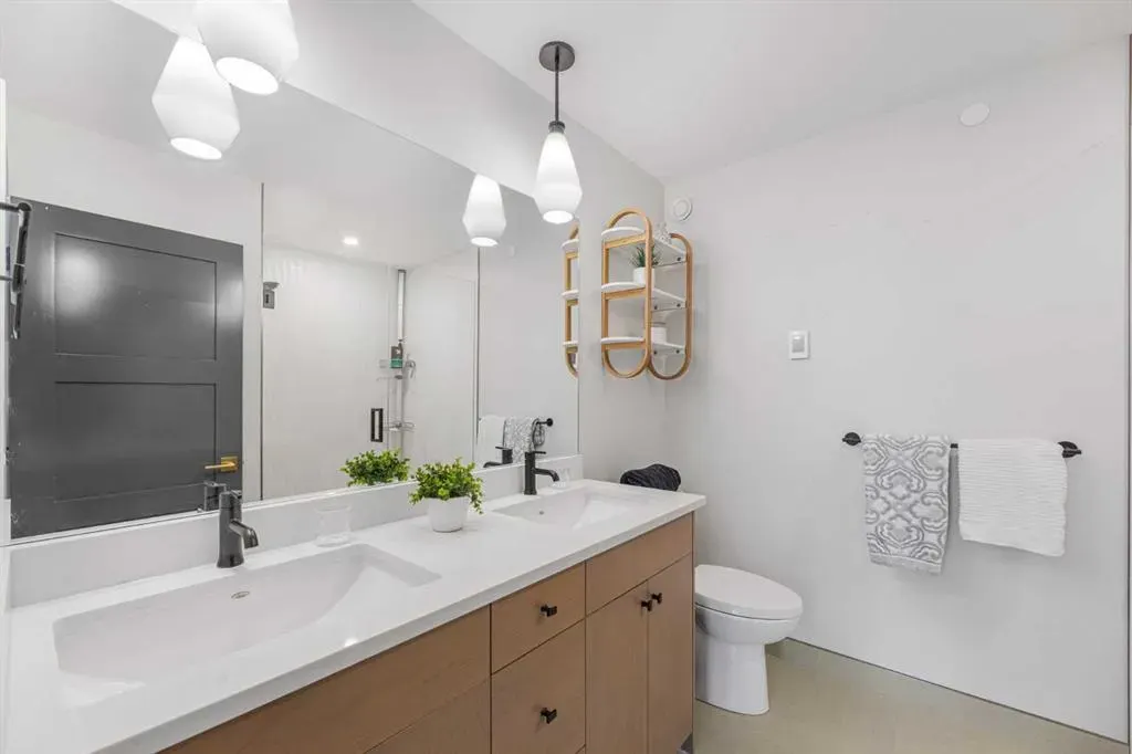 1405 1st Avenue, #3