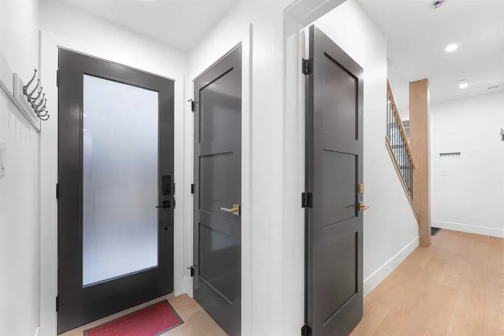 1405 1st Avenue, #3