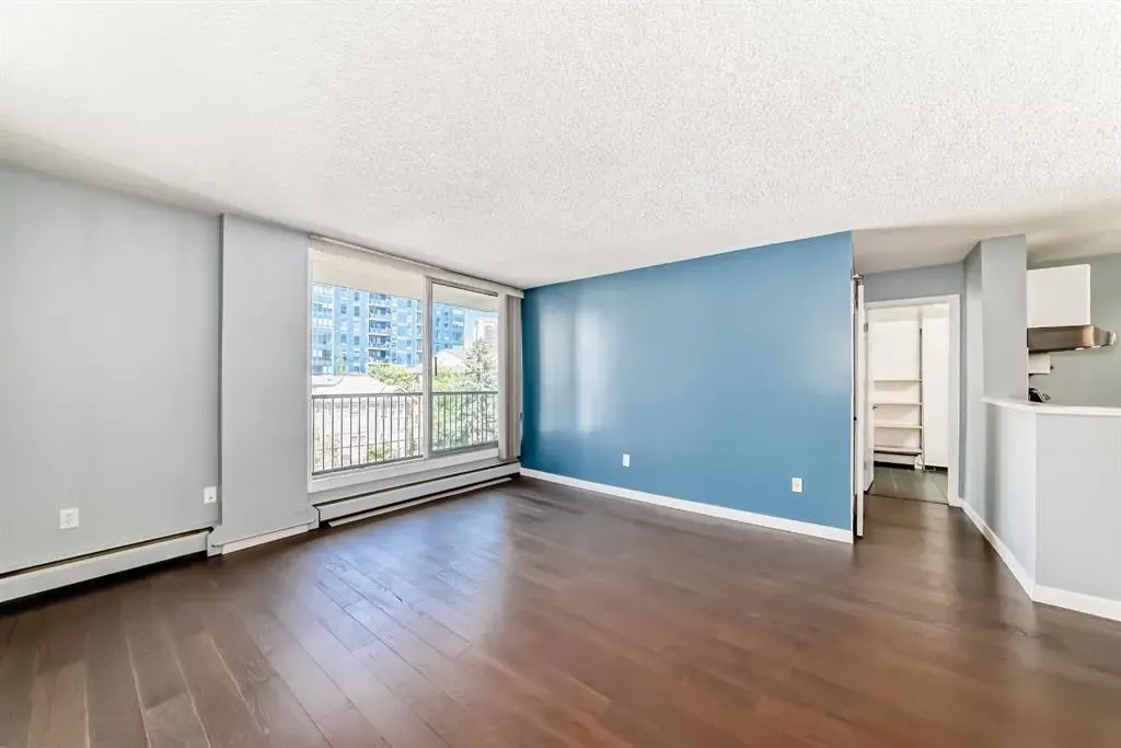 317 14 Avenue SW, #401