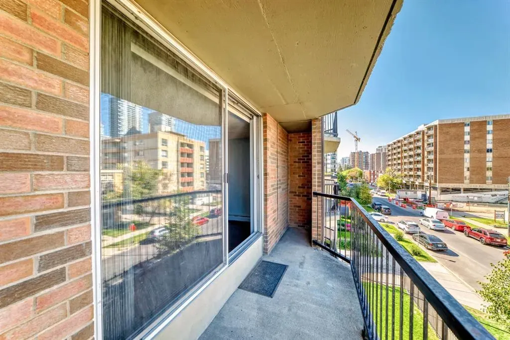 317 14 Avenue SW, #401