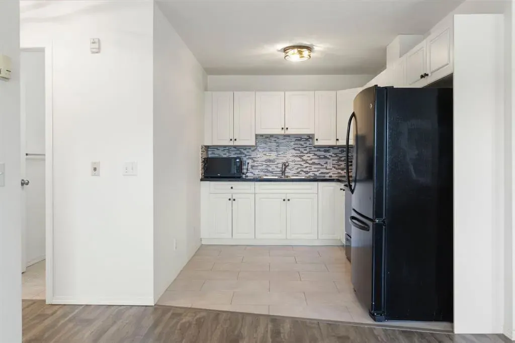4327 75 Street NW, #302
