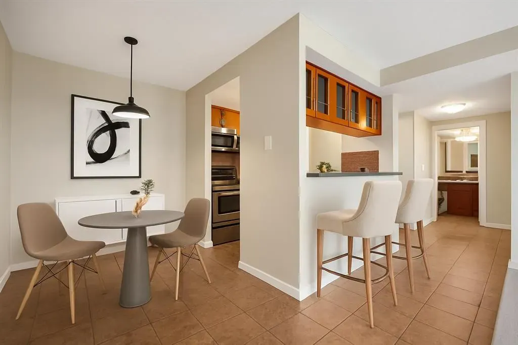 429 14 Street NW, #610