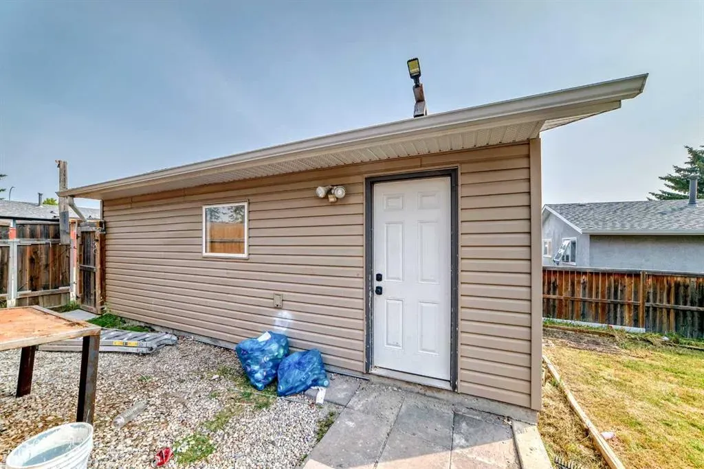 176 Pinecliff Way NE