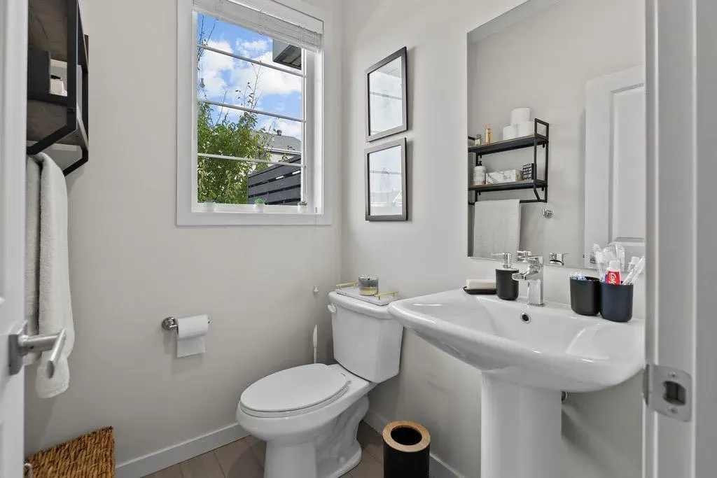 56 Walden Walk SE