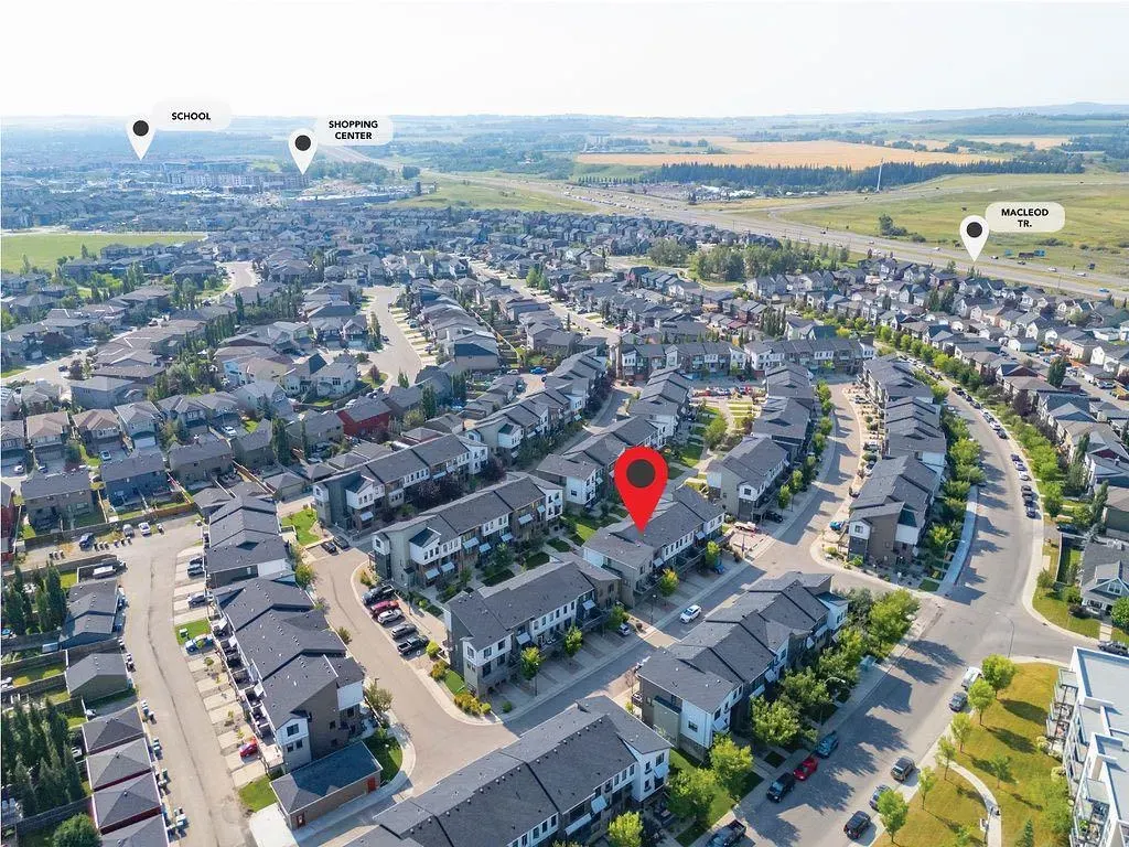 56 Walden Walk SE