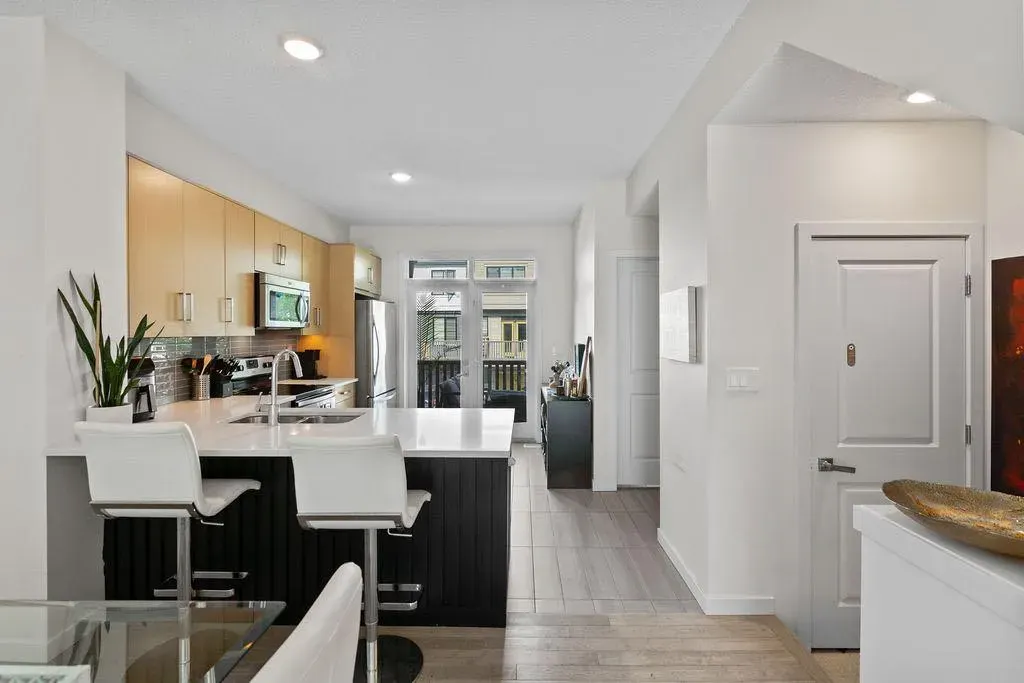 56 Walden Walk SE