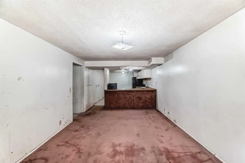 231 Falton Drive NE