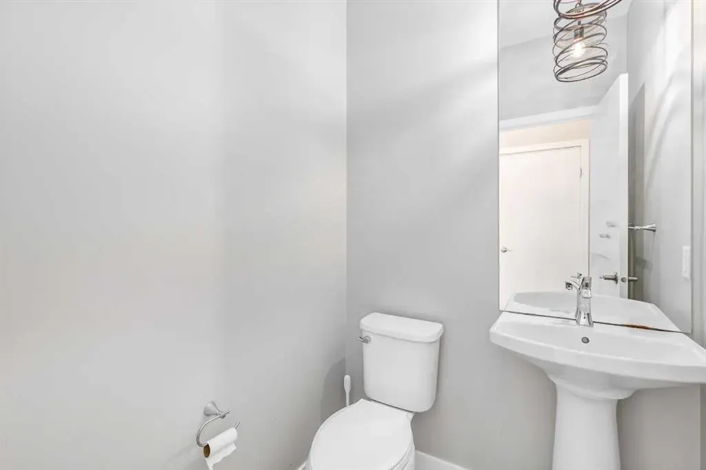 119 Belmont Gardens SW