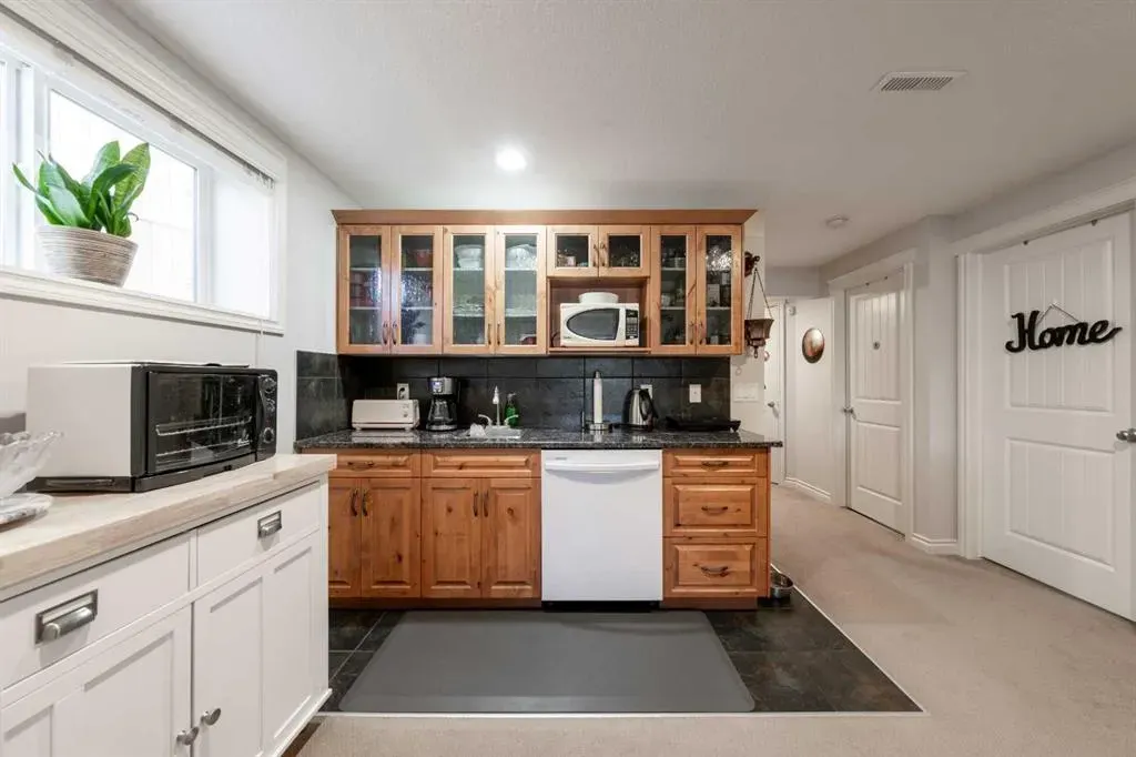178 Prairie Springs Crescent SW