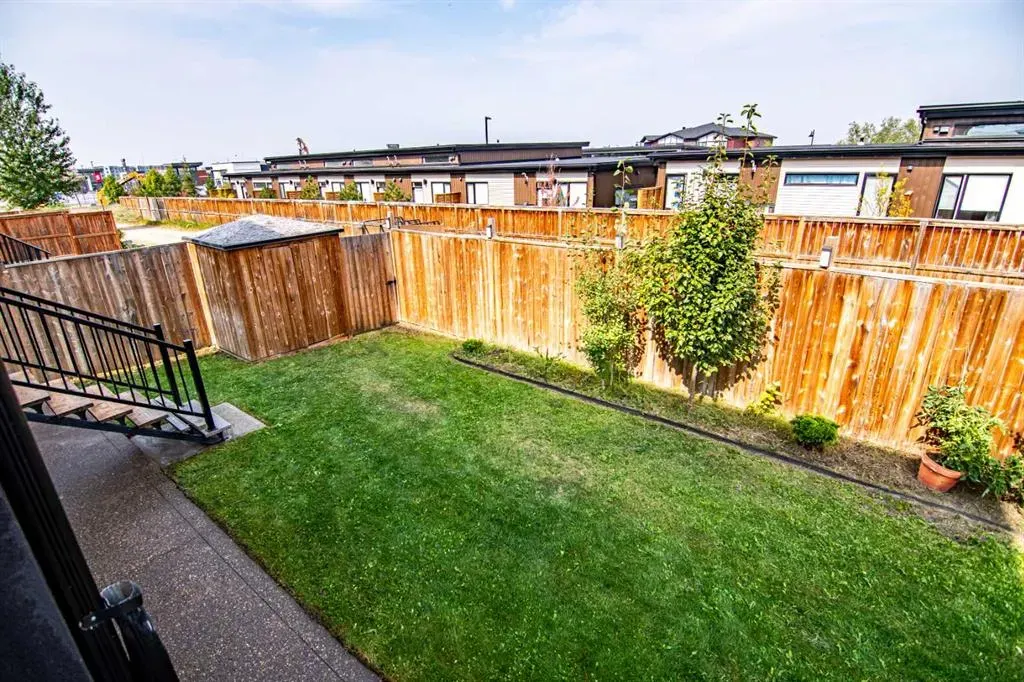 118 Turner Crescent