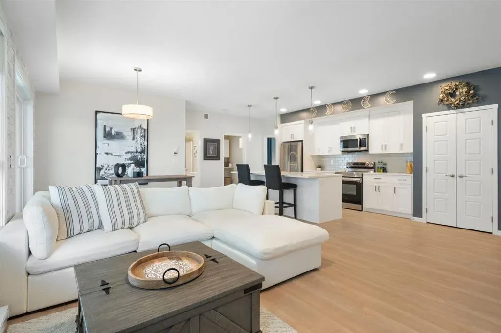 42 Cranbrook Gardens SE, #2203