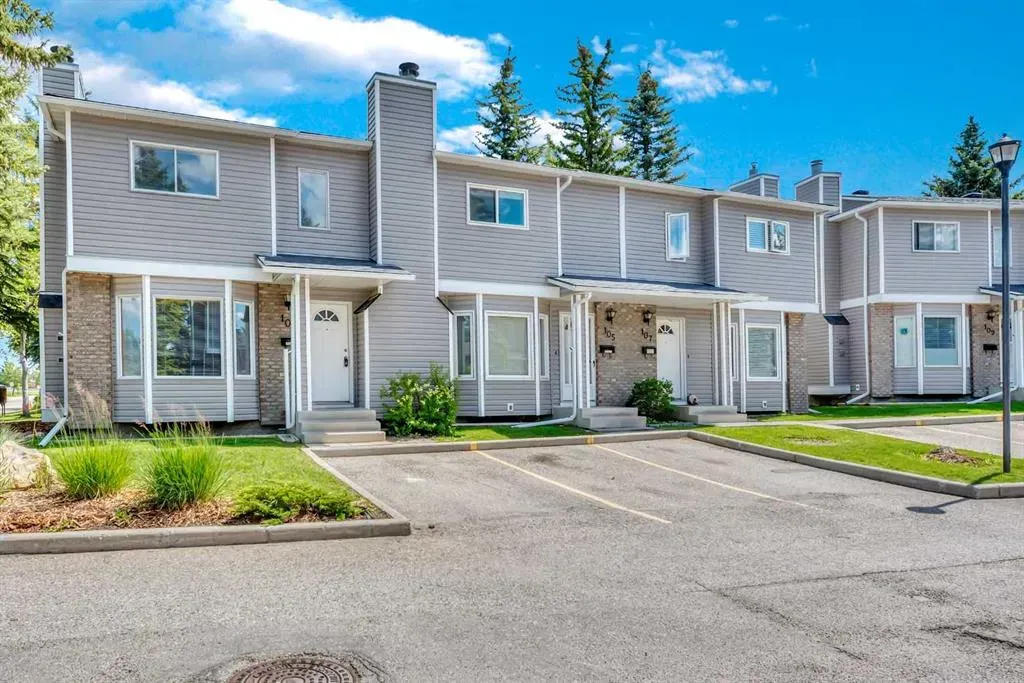 103 Riverglen Park SE