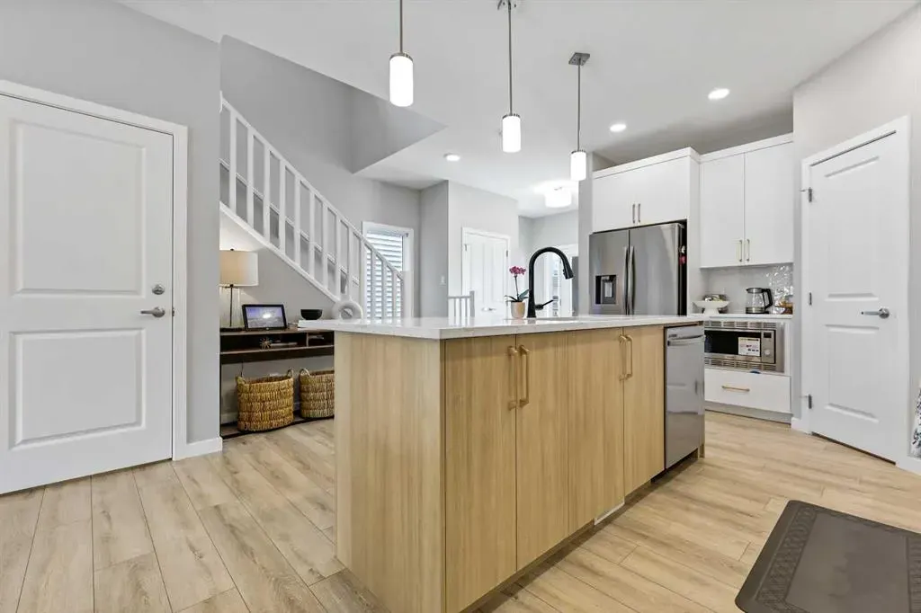 47 Finch Gardens SE