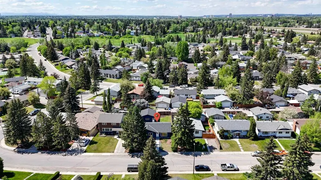 1344 Lake Michigan Crescent SE