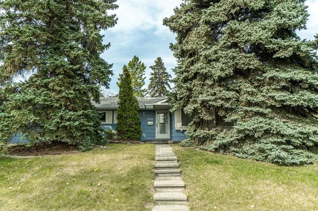 1099 Acadia Drive SE