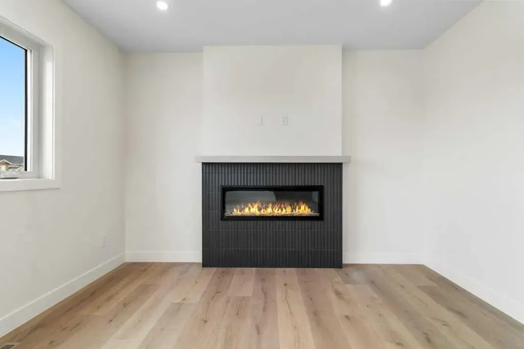 10 Aura Drive